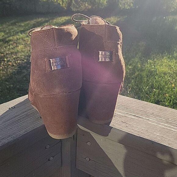 Toms Kala Desert Wedge metal label lined booties size 11 - Picture 3 of 6